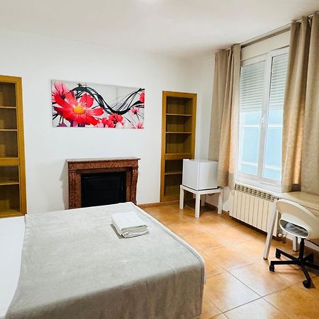 Ch Rayuela Hotel Madrid Ngoại thất bức ảnh