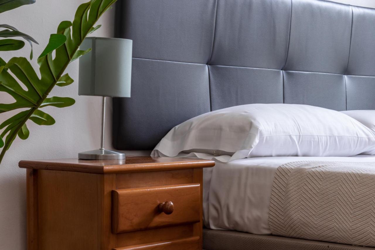 Ch Rayuela Hotel Madrid Ngoại thất bức ảnh