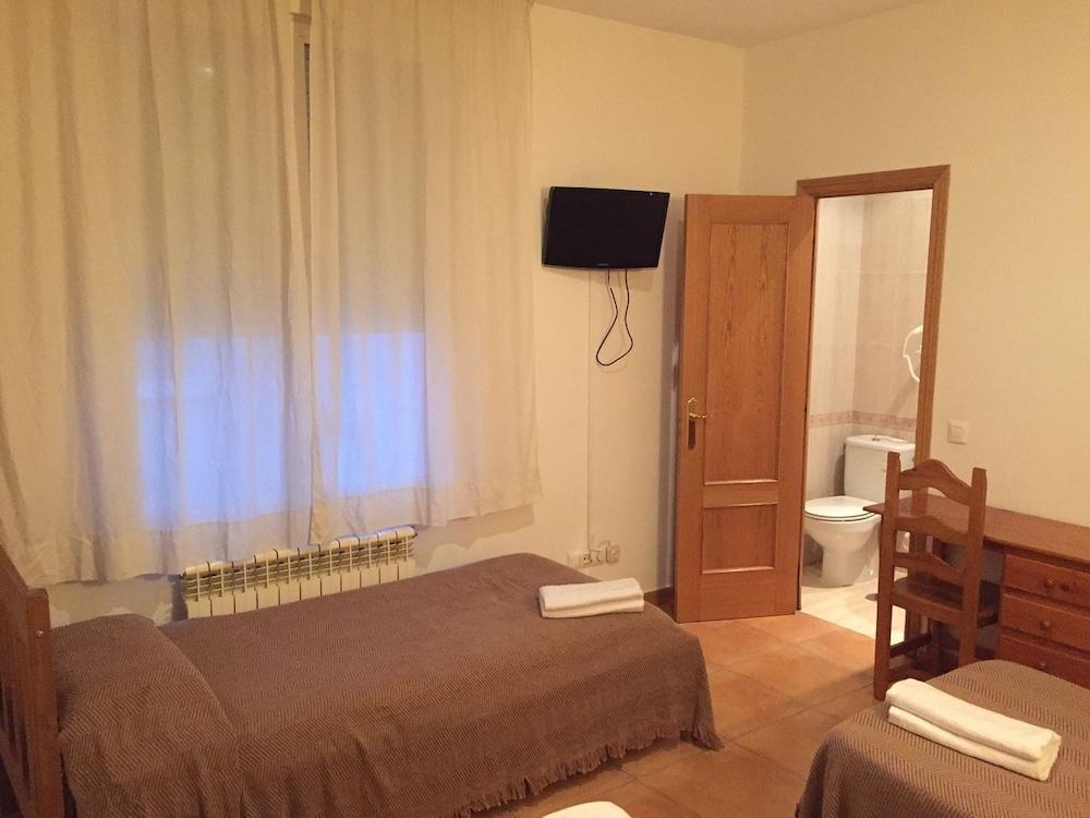 Ch Rayuela Hotel Madrid Ngoại thất bức ảnh